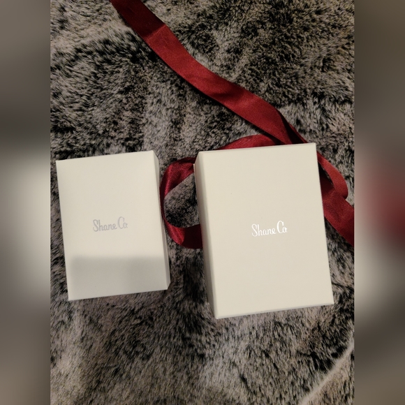 Shane Co. 14k necklace with October and November birthstones - Picture 4 of 5